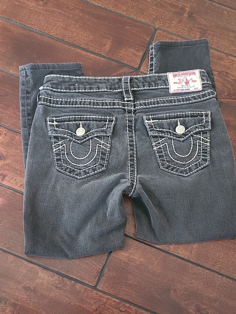 True Religion Charcoal Gray Super Skinny Jeans with Contrast Stitching Size 28